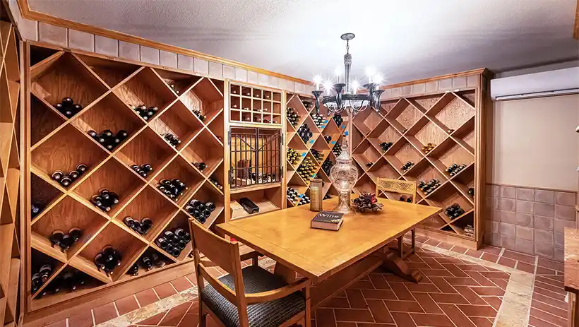 eat-in wine cellar